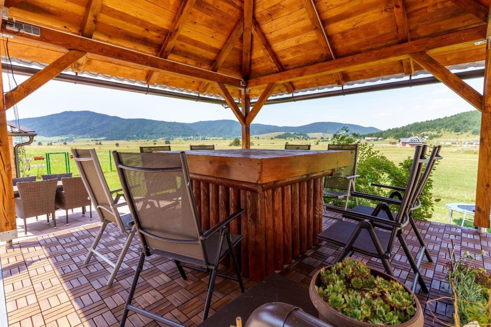 House Delić Hotel Vrhovine Buitenkant foto